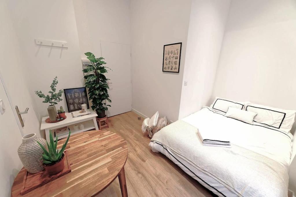 Appartement Place Des Terreaux Лион Экстерьер фото